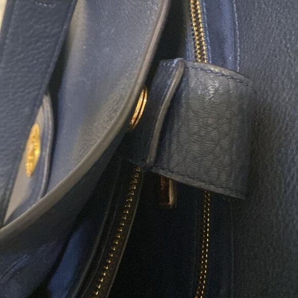 TORY BURCH CHELSEA SLOUCHY BLUE LEATHER TOTE - Picture 9 of 12